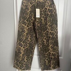 Leopard barrel jeans